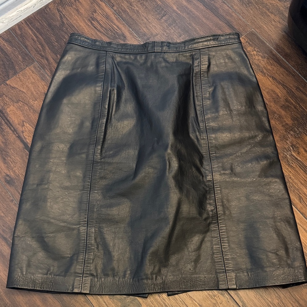 Sophisticated Black 100 Leather A-Line Skirt size 11-12